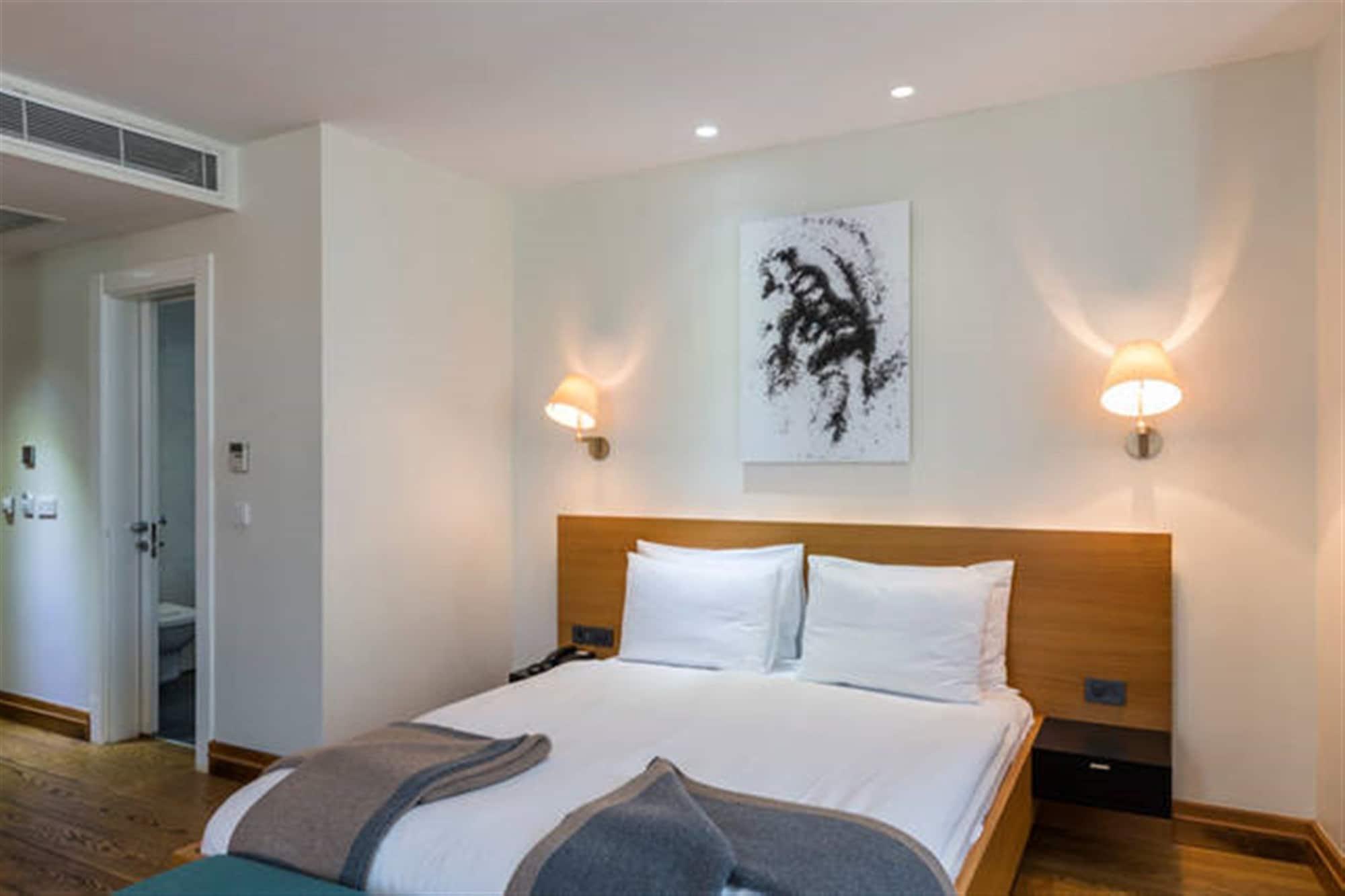 Misafir Suites 8 Istanbul Exterior photo