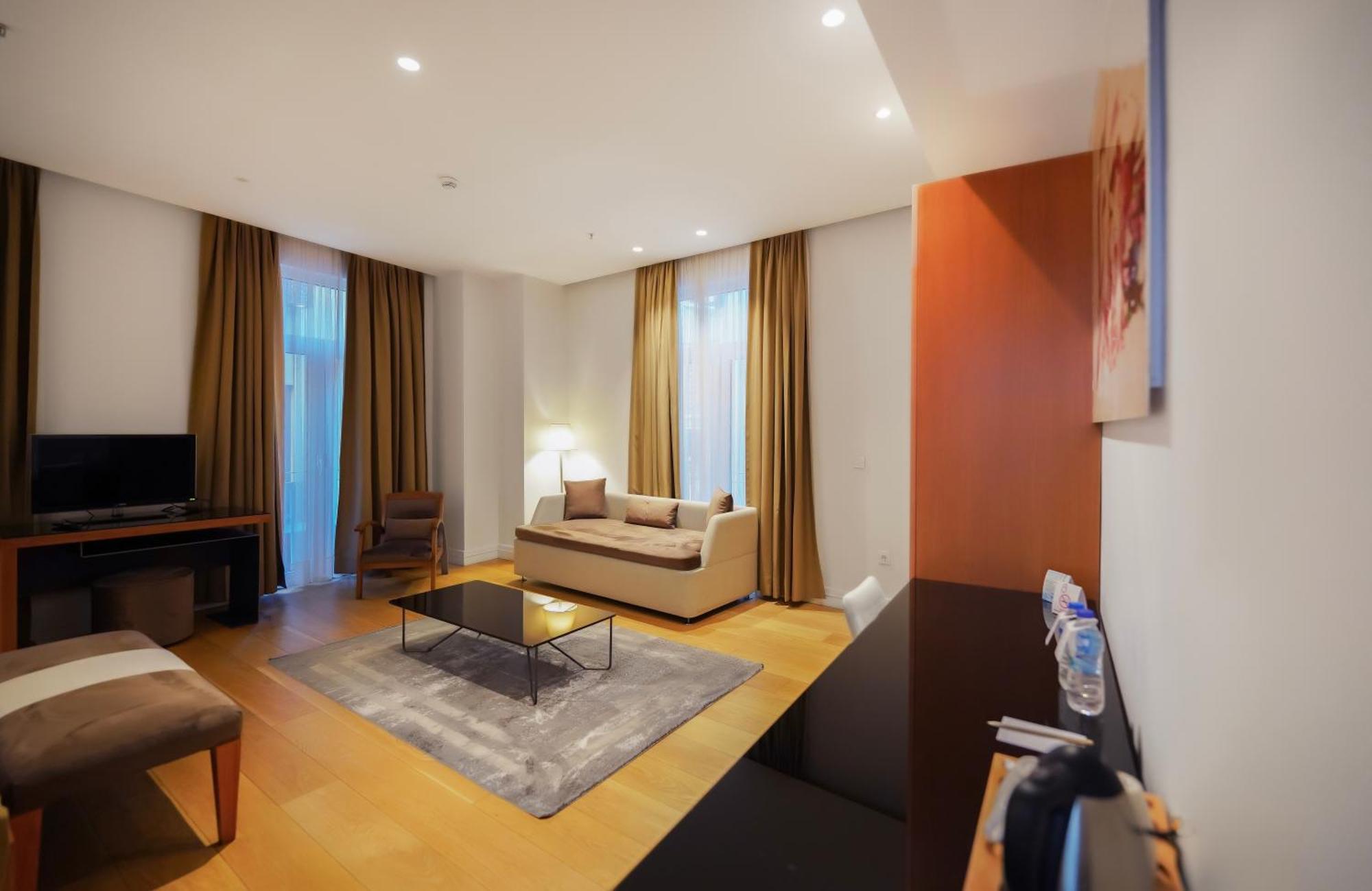 Misafir Suites 8 Istanbul Exterior photo